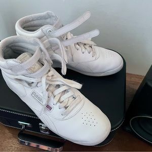 Reebok High- Top Classic